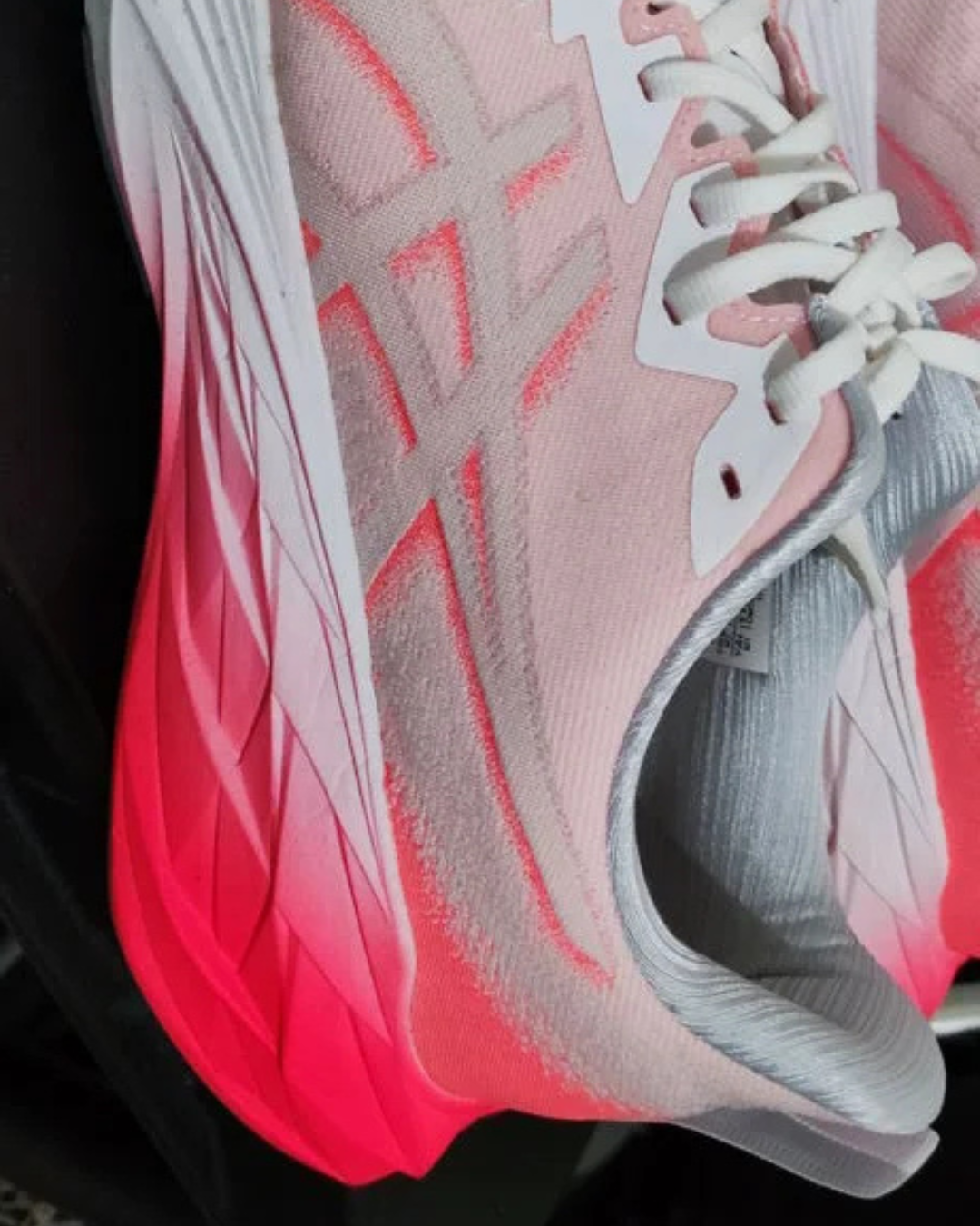 Asics NovaBlast 4 - Linha Premium