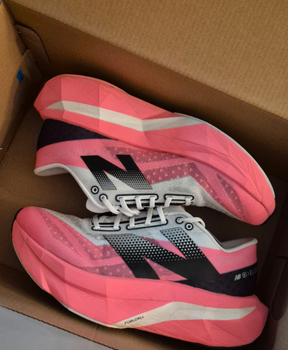 New Balance SC Elite v4 - Linha Premium