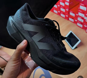 New Balance FuelCell Rebel V4 - Linha Premium